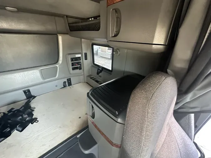 2022 International LT625