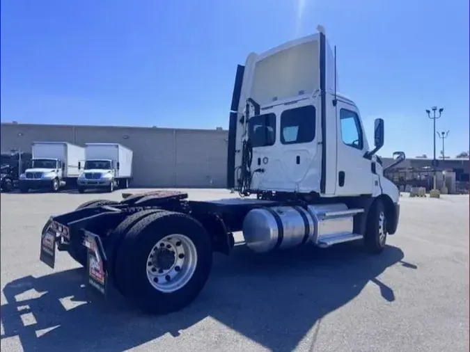 2019 Freightliner Cascadia