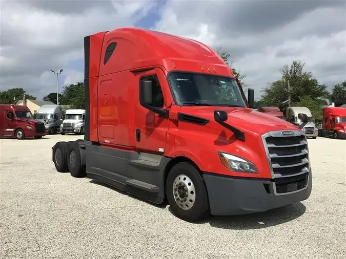 2021 FREIGHTLINER CA126