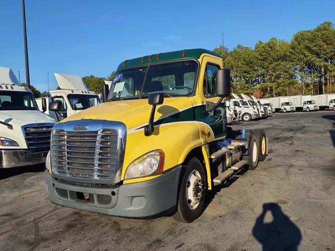 2017 FREIGHTLINER/MERCEDES CASCADIA 125