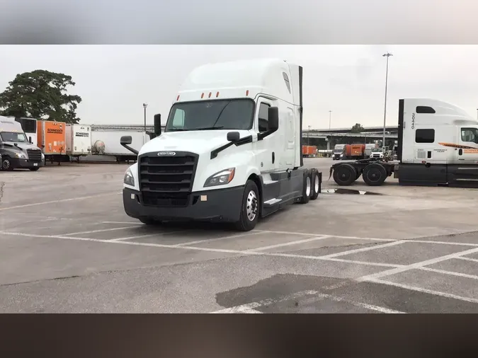2020 Freightliner Cascadia