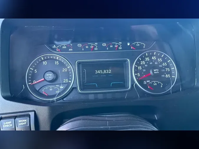 2022 INTERNATIONAL LT