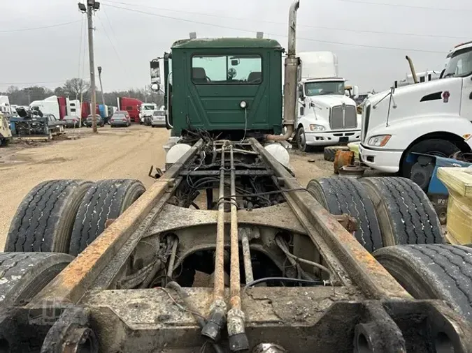 2004 MACK GRANITE CV713