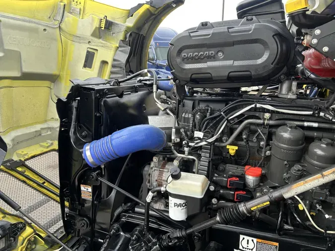 2023 Kenworth T680