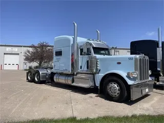 2021 PETERBILT 389