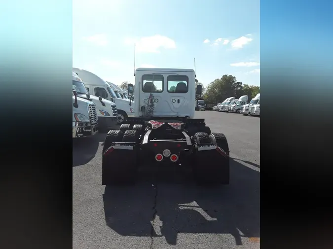 2019 FREIGHTLINER/MERCEDES CASCADIA 125