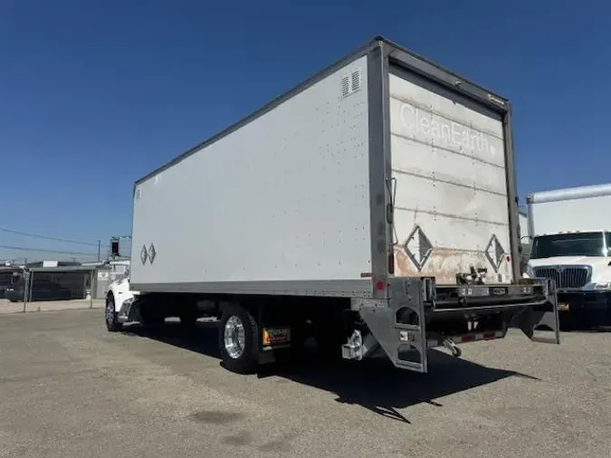 2020 Peterbilt 337
