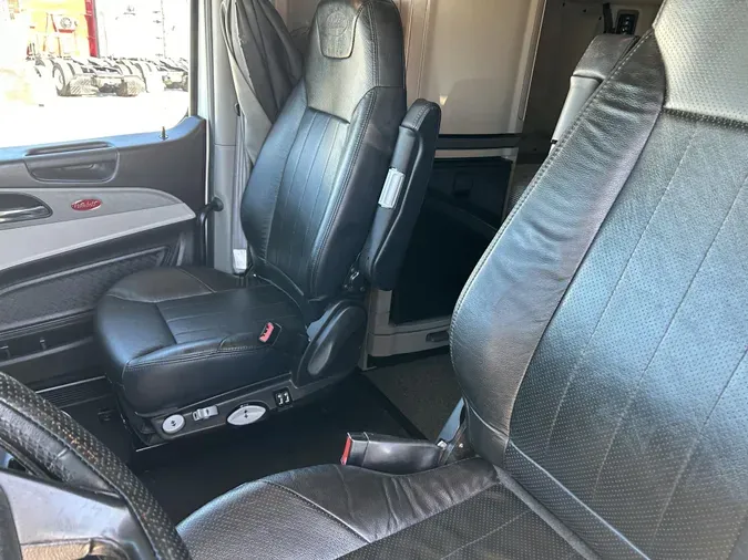 2023 Peterbilt 579