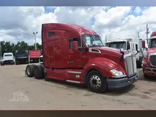 2021 KENWORTH T680
