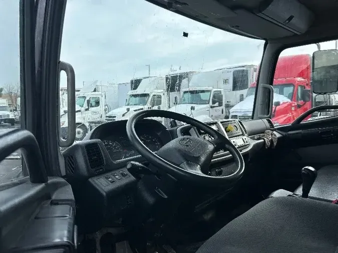 2016 Hino Truck 338