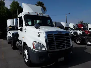 2017 FREIGHTLINER/MERCEDES CASCADIA 125