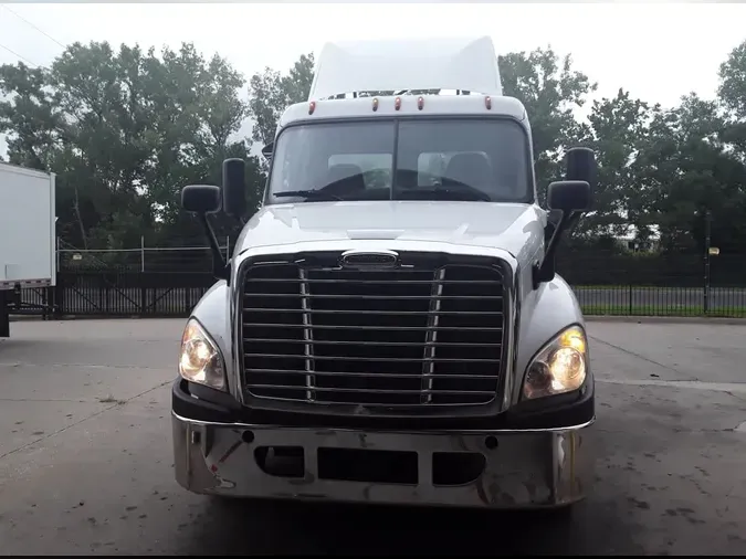 2018 FREIGHTLINER CASCADIA 125
