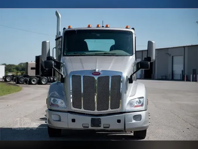 2019 PETERBILT 579