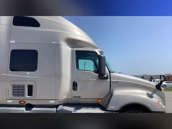 2022 International LT