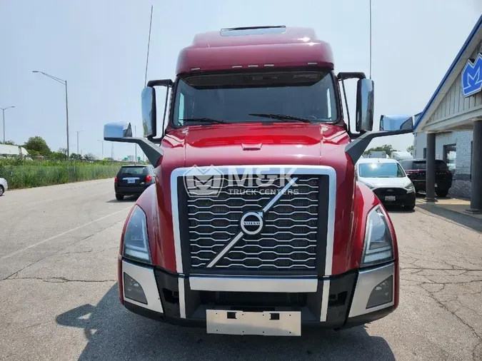 2021 VOLVO VNL64T760