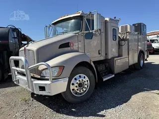2013 KENWORTH T370