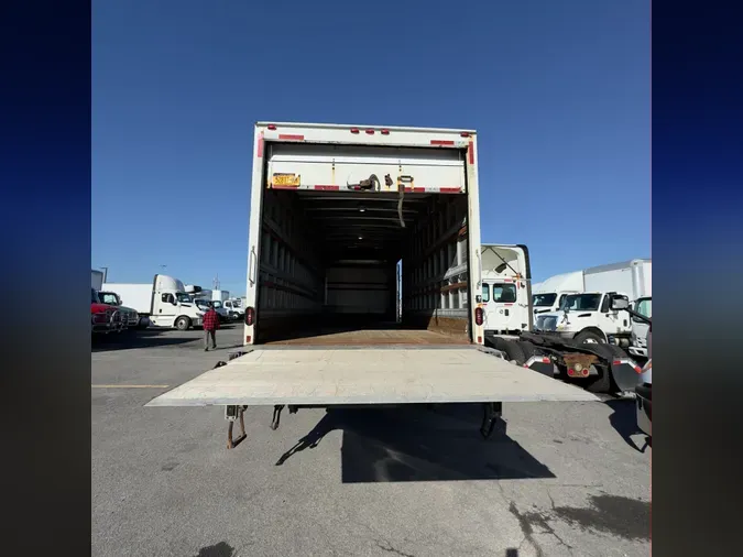 2019 FREIGHTLINER/MERCEDES M2 106