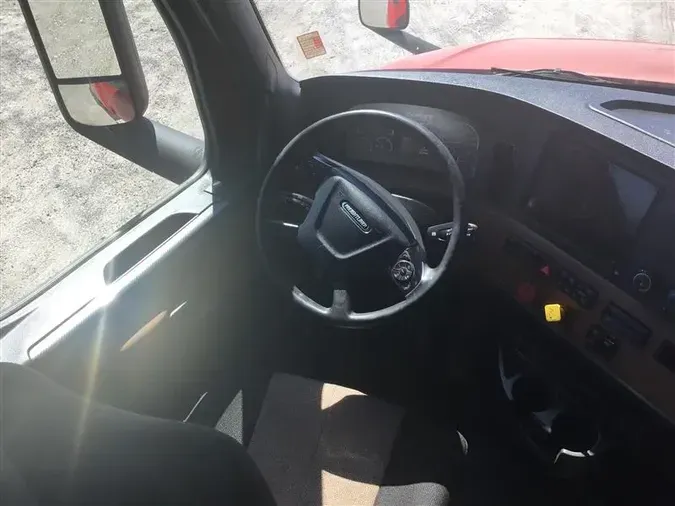 2019 FREIGHTLINER CA126