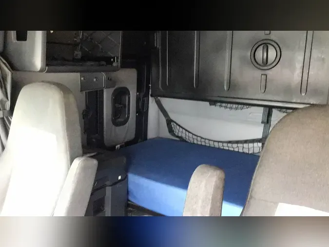 2020 Freightliner Cascadia 126