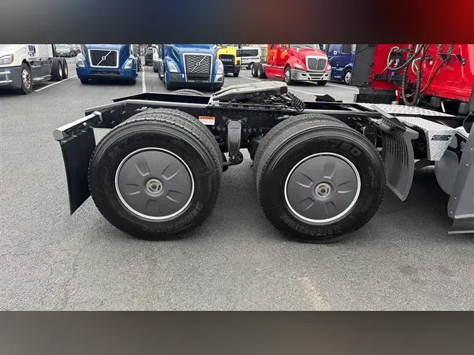 2022 FREIGHTLINER CA126