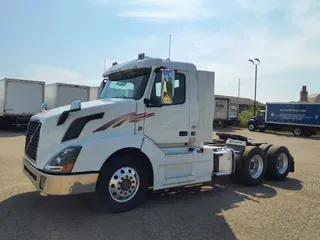 2017 VOLVO VNL64TRACTOR