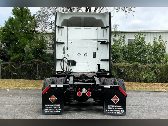 2022 INT LT625 6x4