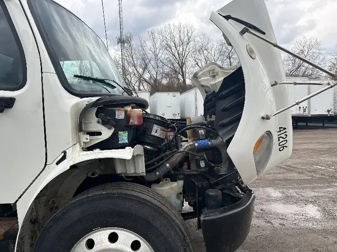 2017 Freightliner M2