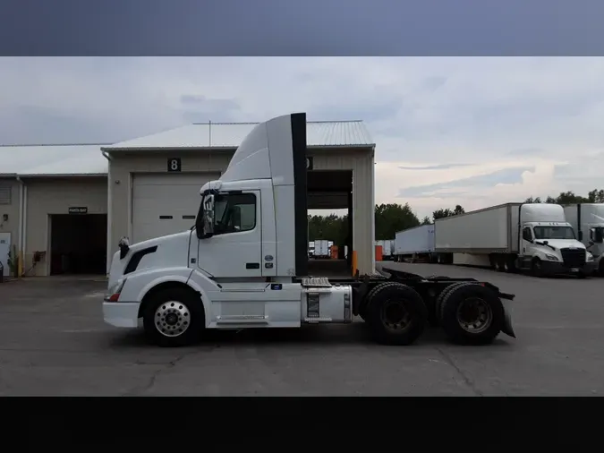 2018 Volvo VNL300