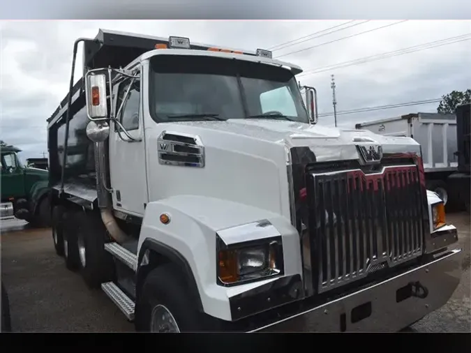 2018 WESTERN STAR 4700