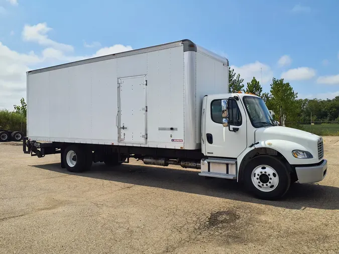 2011 FREIGHTLINER/MERCEDES M2 106