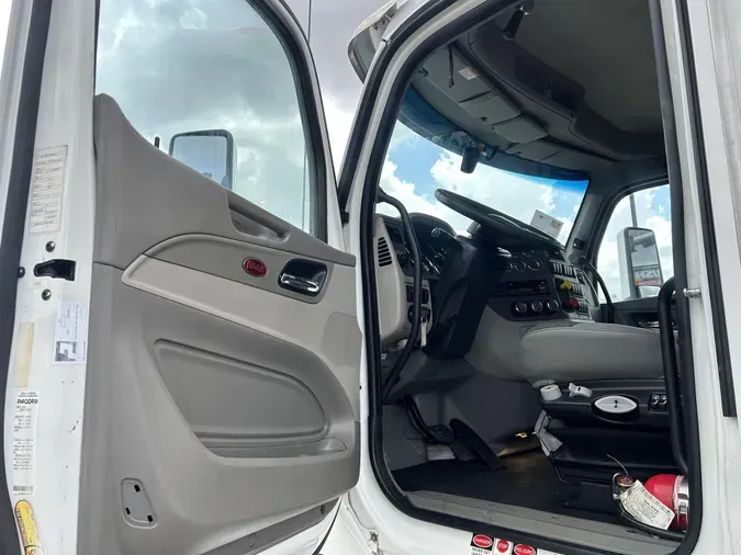 2020 Peterbilt 567