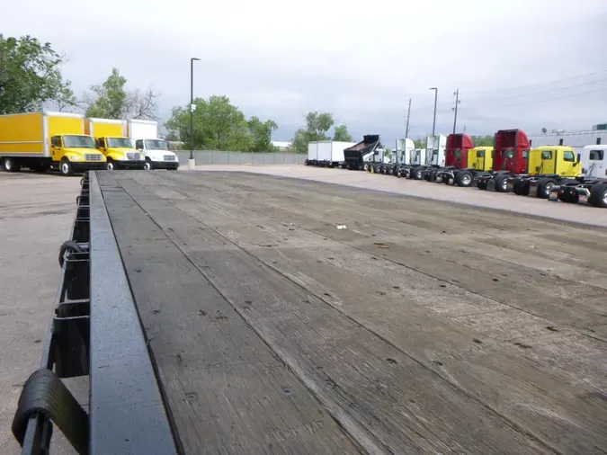 2020 Peterbilt 337