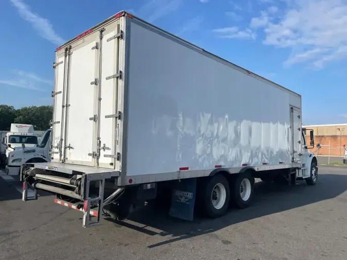 2018 FREIGHTLINER M2 106