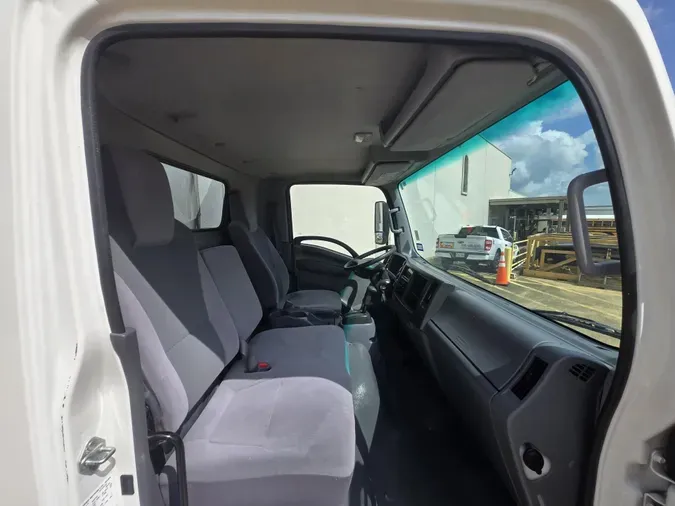 2016 Isuzu NRR