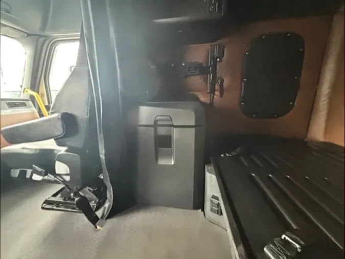 2022 Freightliner PT126SLP