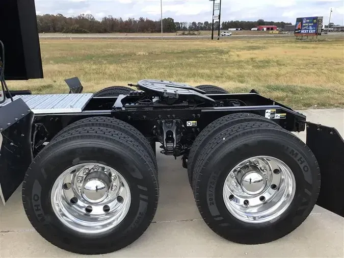 2019 PETERBILT 579