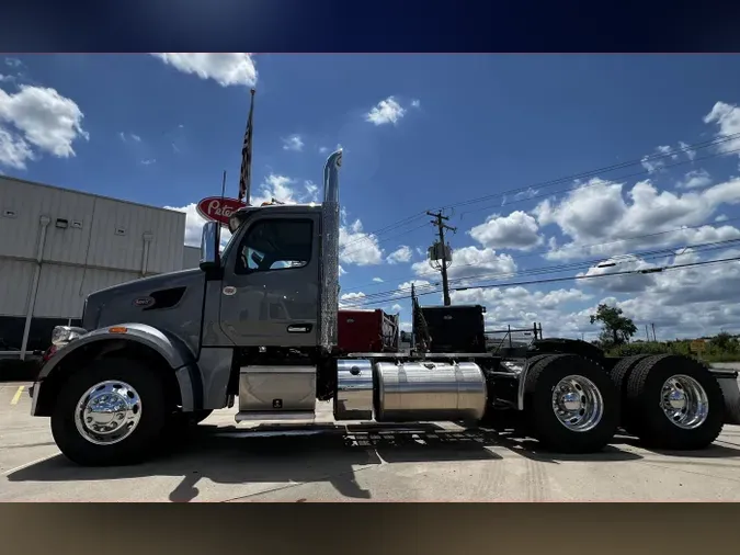 2025 Peterbilt 567