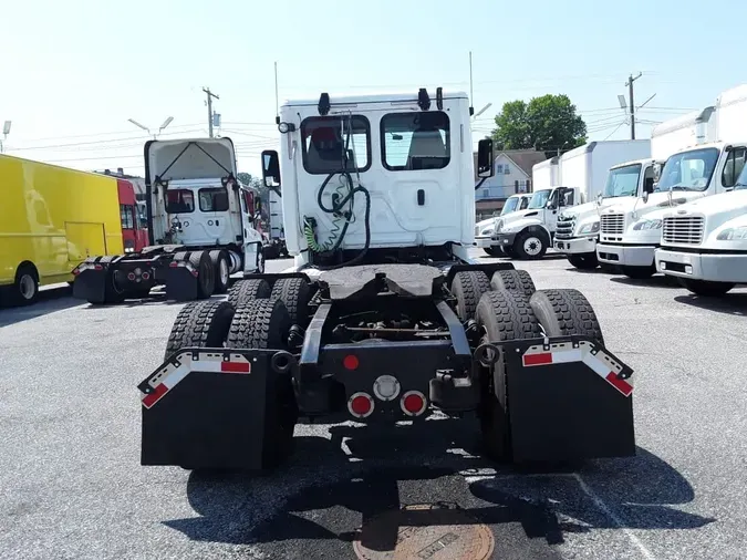 2018 FREIGHTLINER CASCADIA 113