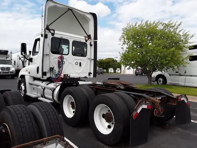 2019 FREIGHTLINER CASCADIA 125