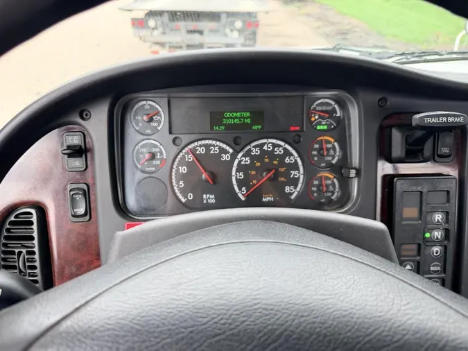 2020 Freightliner Business Class M2 1060fa833478572b00ad4afe128314dd04f