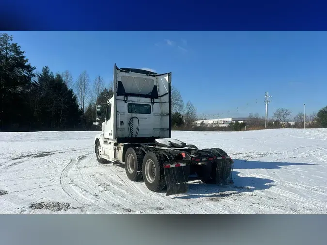 2018 Volvo VNL300