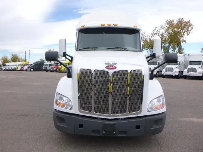 2021 Peterbilt 579