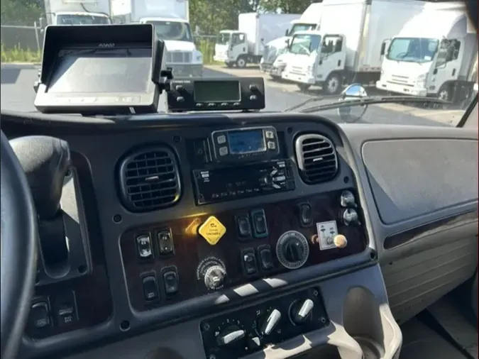2020 FREIGHTLINER/MERCEDES M2 106