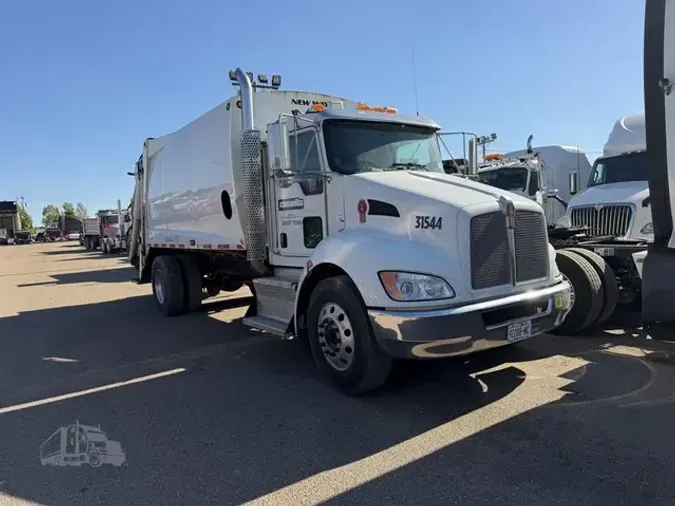 2016 KENWORTH T3700fb12e9a2661f4643739667b09c2841e