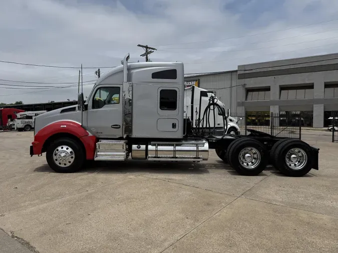 2019 Kenworth T880