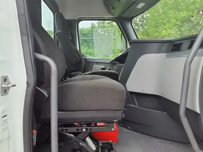 2020 FREIGHTLINER NEW CASCADIA 126