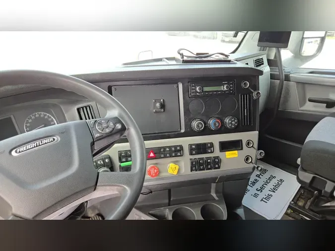 2022 Freightliner Cascadia