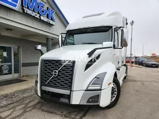 2021 VOLVO VNL64T860