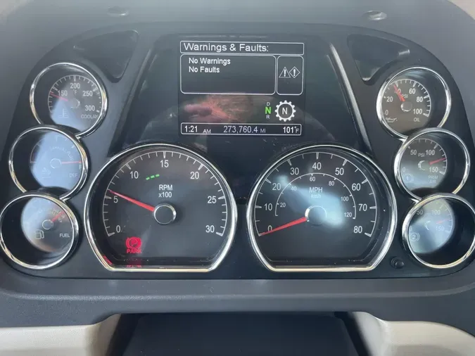 2022 Peterbilt 567