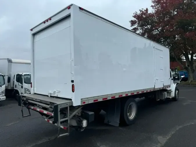 2019 FREIGHTLINER/MERCEDES M2 106